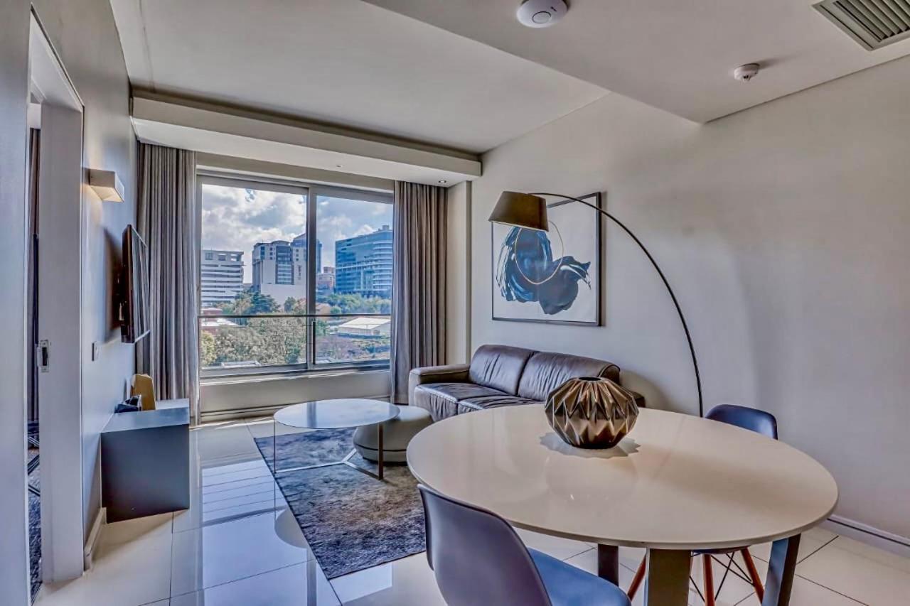 Hotel Apartment In Sandton Private Unit Johannesburg Eksteriør bilde